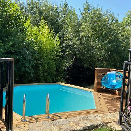 Auberge Gekko Ornaisons Dış mekan fotoğraf