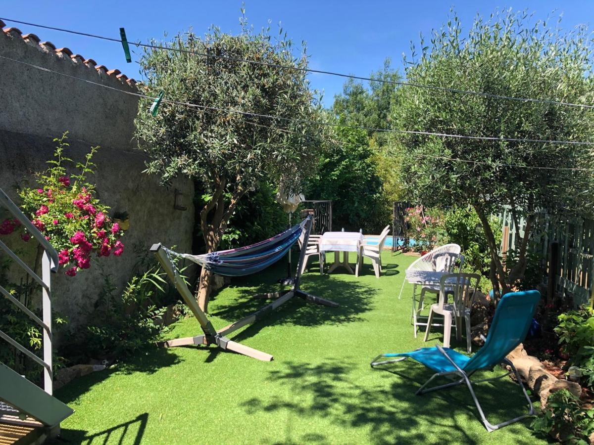 Auberge Gekko Ornaisons Dış mekan fotoğraf